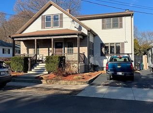 198 Vermont St, Springfield, MA 01108