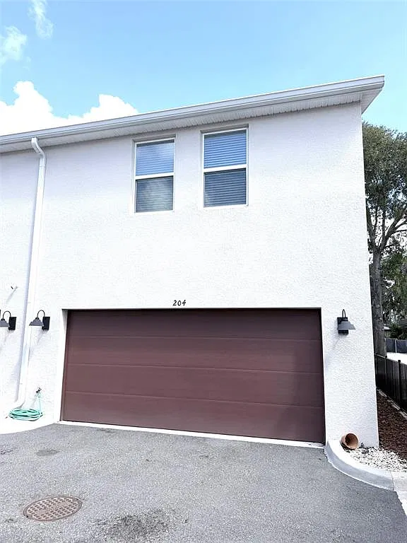 3 bed, 2.5 bath, 1488 sqft, $2,200 — Photo 3