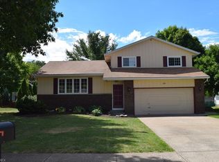 659 Appleseed Dr, Lorain, OH 44053