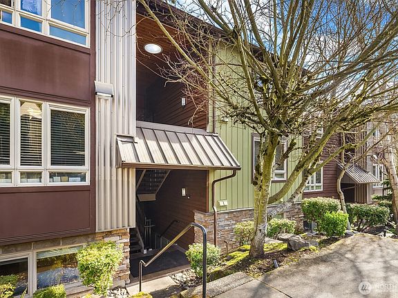 3rd image of 15152 NE 82nd Street #101