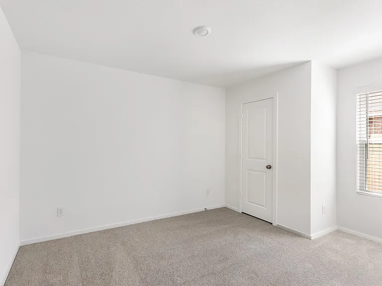 917 Capracotta Dr — Photo 13