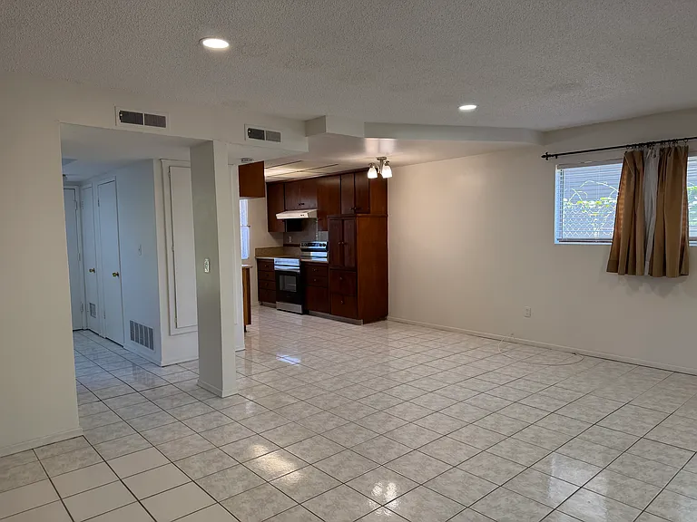 14522 Del Amo Ave #D — Photo 8