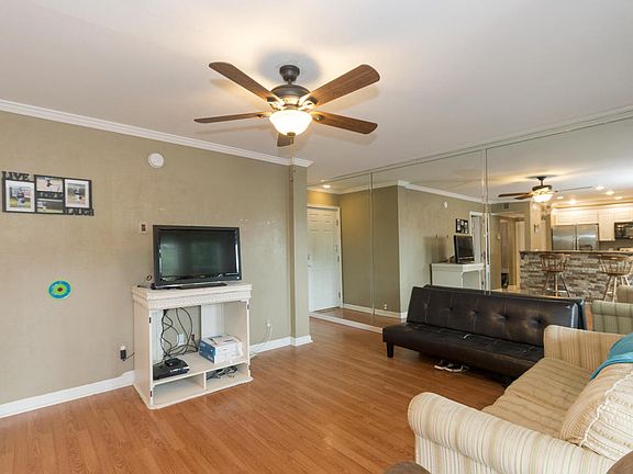 5th image of 4000 Gulf Terrace Dr Unit 120