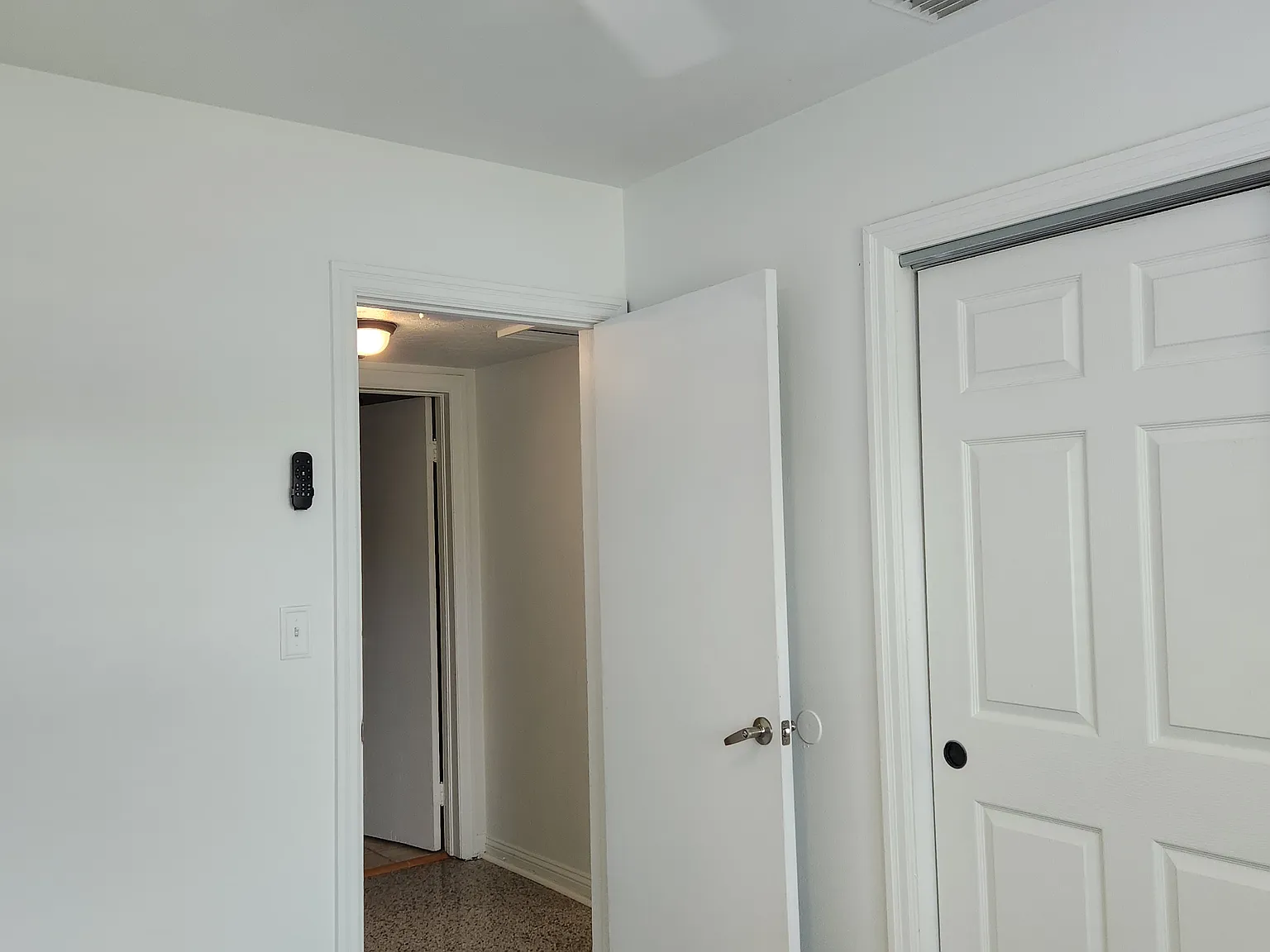 3 bed, 1446 sqft, $2,200 — Photo 2