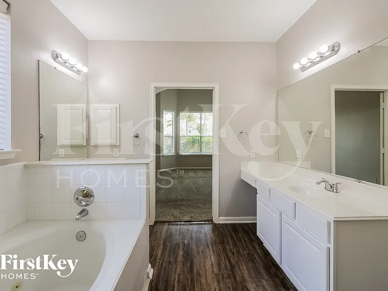 2731 Cross Tide Ln — Photo 12