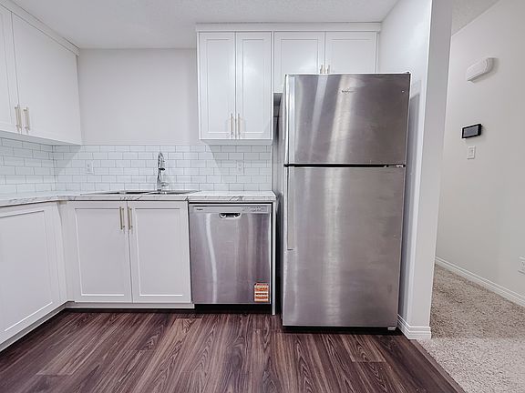 4th image of 86 Creekside Way SW