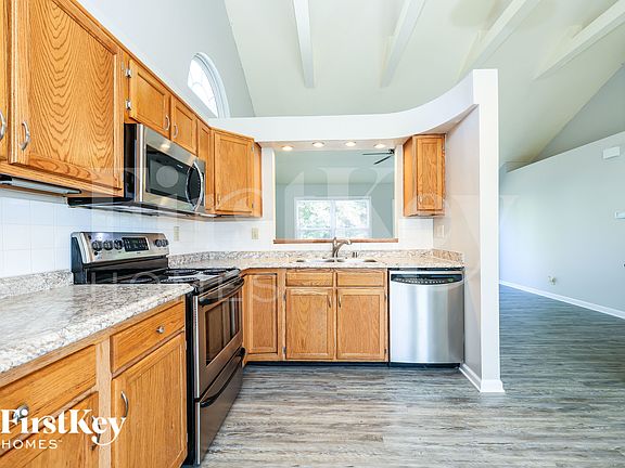 5th image of 7386 Sterling Springs Way
