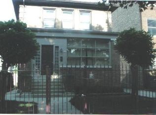 7427 S Paxton Ave, Chicago, IL 60649