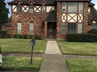 46 Yosemite Dr, New Orleans, LA 70131