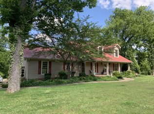 486 Santa Fe Pike, Columbia, TN 38401