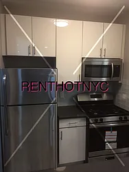 Rented by Weissman Realty