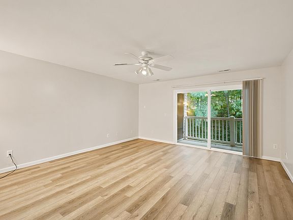 4th image of 2801 Trailwood Pines Ln