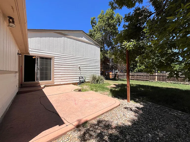 412 Albion Way — Photo 25
