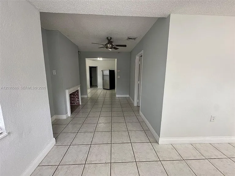 2135 Lincoln St — Photo 10