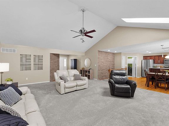 5th image of 5134 Suson Way Ct