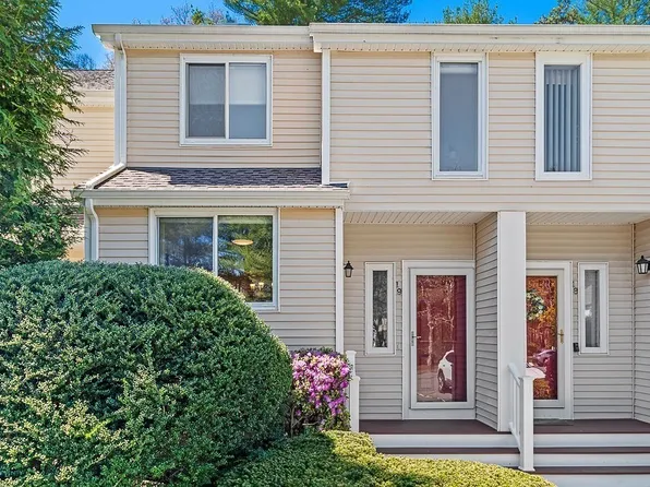 19 Gaslight Ln #19, North Easton, MA 02356