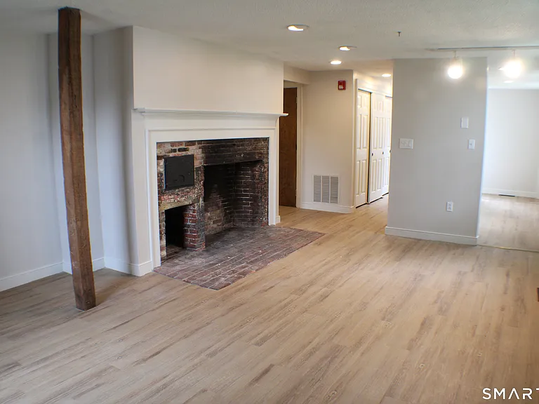 8 Sherman St #8 — Photo 5