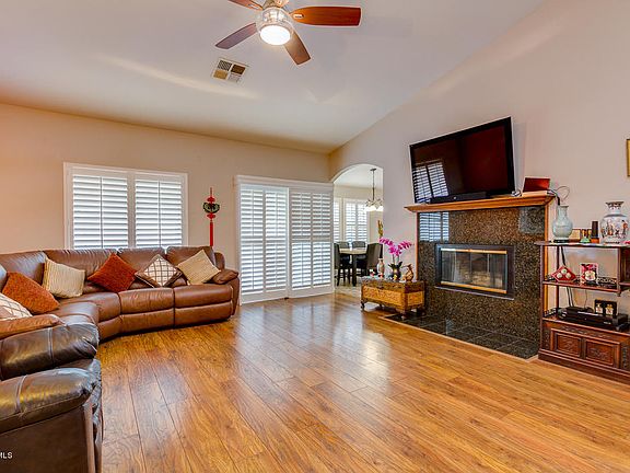 2nd image of 1722 E Watercress Ln