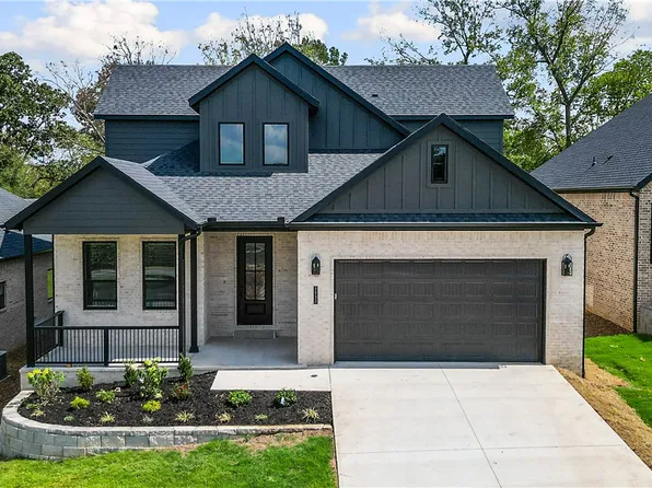 2532 N Crossover Rd, Fayetteville, AR 72703