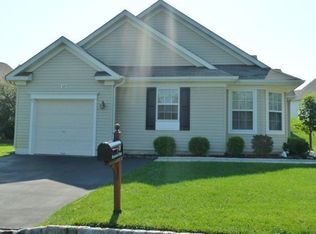 49 Bluebonnet Rd, Langhorne, PA 19047