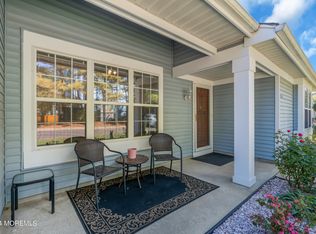 1157B Thornbury Ln, Manchester, NJ 08759