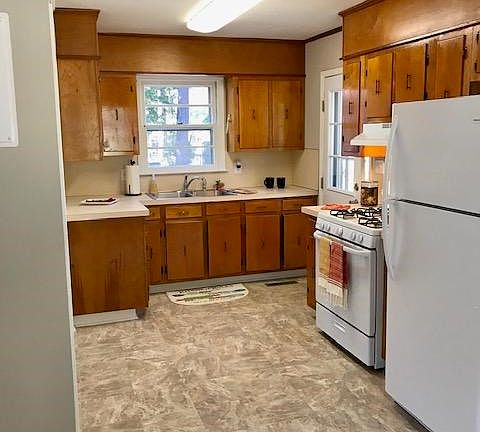 Eat in Kitchen