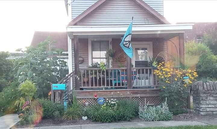 1st image of 735 Wachendorf St