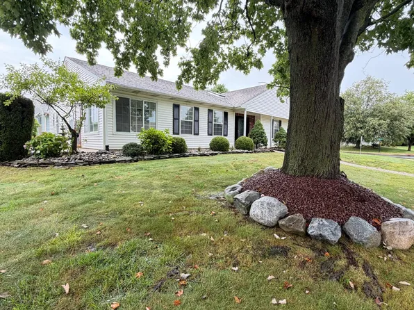 2 Windmill Ct, Columbus, NJ 08022