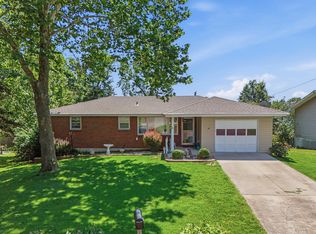 213 Sarazen Dr, Columbia, MO 65202