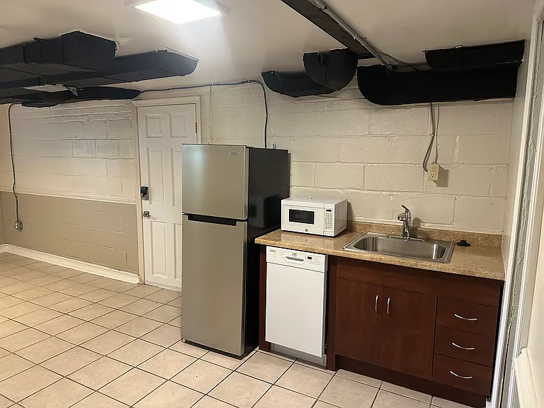 Efficiency/Main room