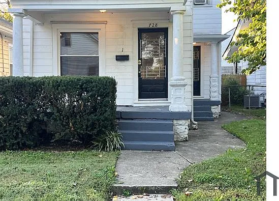 728 Hardy Ave #1