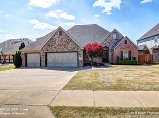 5506 S 45th Ct, Rogers, AR 72758