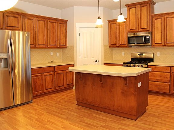 4th image of 6313 NE 87th Ave