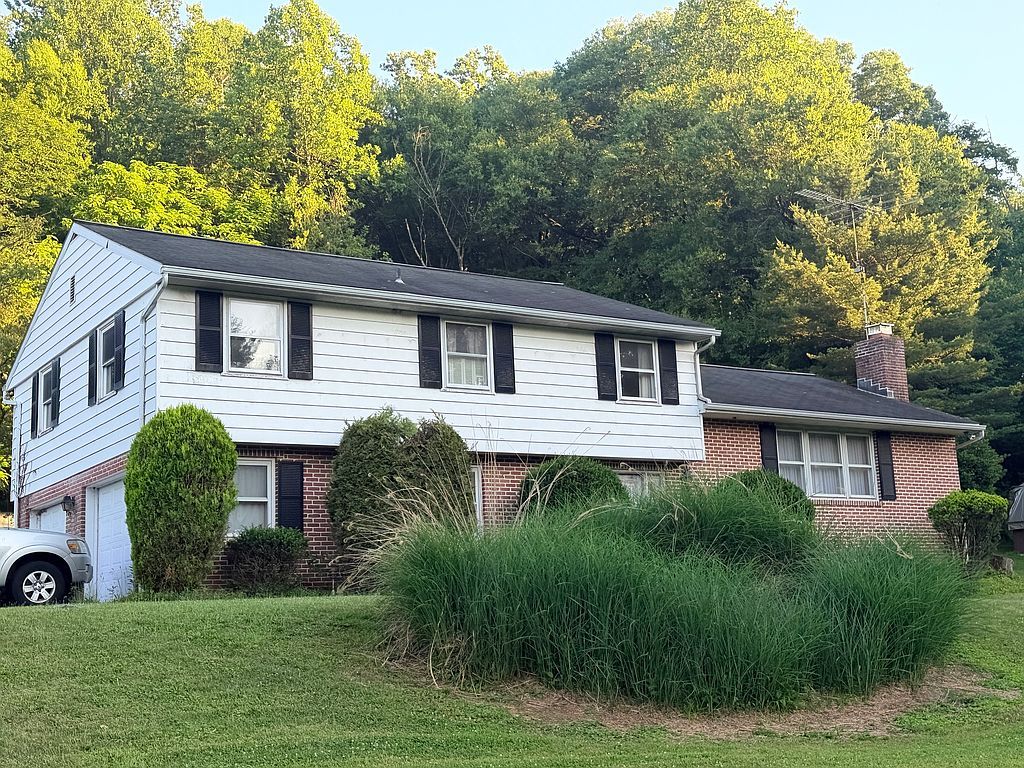 1040 Baker Rd - Property Image