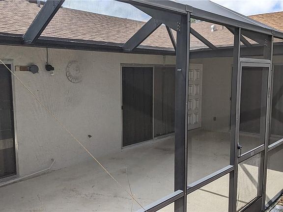 4th image of 15425 Crystal Lake Dr