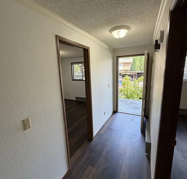 305 La Villa Dr — Photo 1