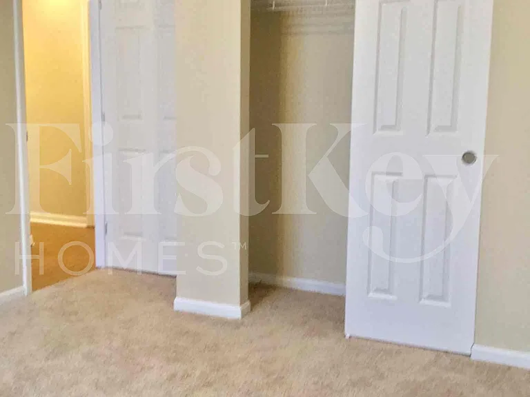 687 Bobolink Ct — Photo 21