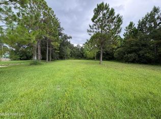 560 Cedar Ave, Pass Christian, MS 39571