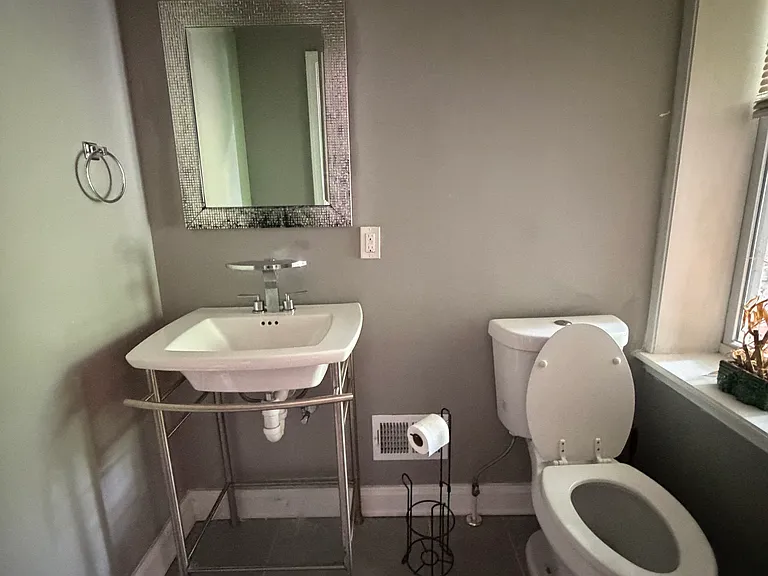 2802 Violet Ave — Photo 11