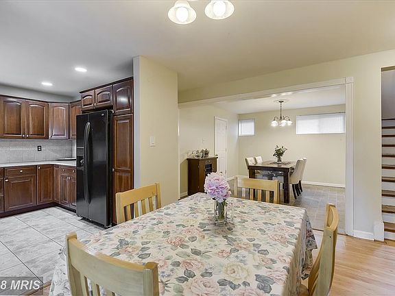 5th image of 10823 Woodland Dr