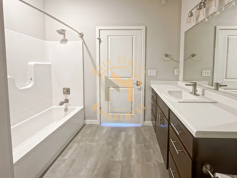 261 N Lawrence Dr — Photo 13