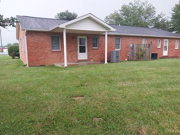 5th image of 112 Erin Ct APT A