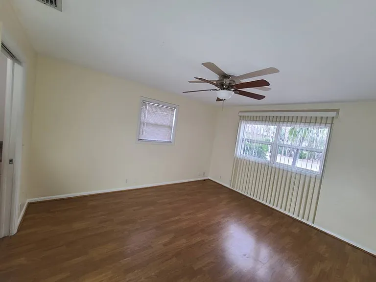 27240 Williams Rd — Photo 15