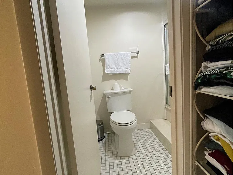 16141 Blatt Blvd — Photo 39