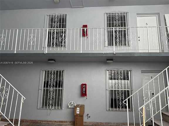 3rd image of 767 SW 9th St #201