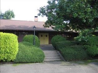 305 Walnut Ln, Eugene, OR 97401