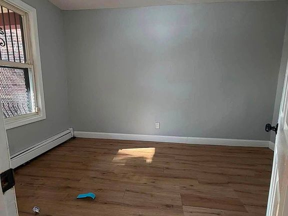 5th image of 402 S 15th St #1F