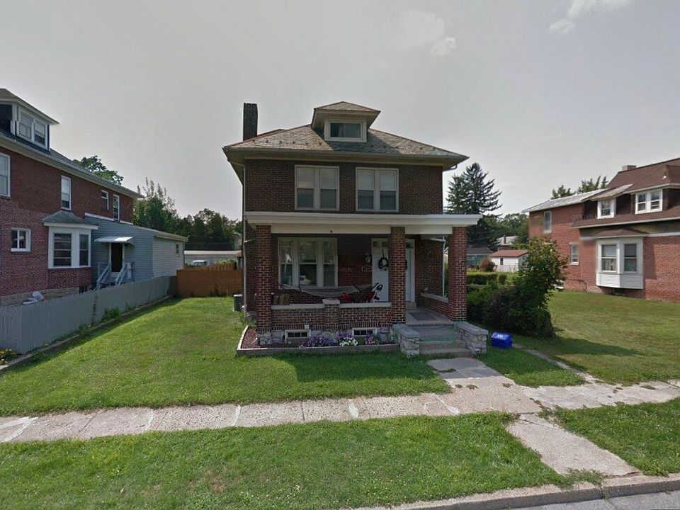 1st image of 3104 N 4th St