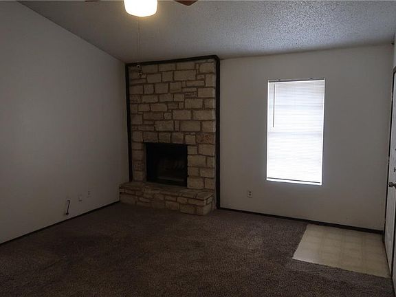 5th image of 8803 Piney Point Dr #B