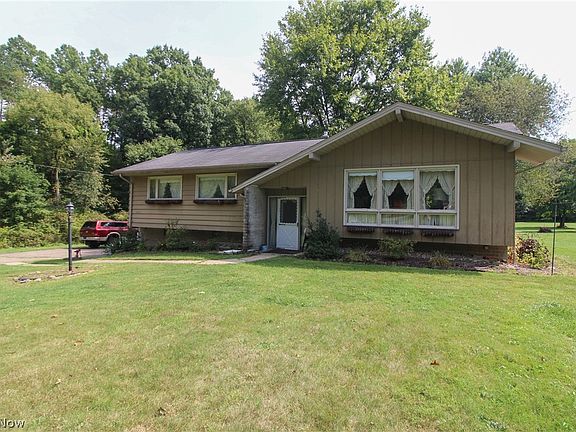2nd image of 6021 Gault Rd